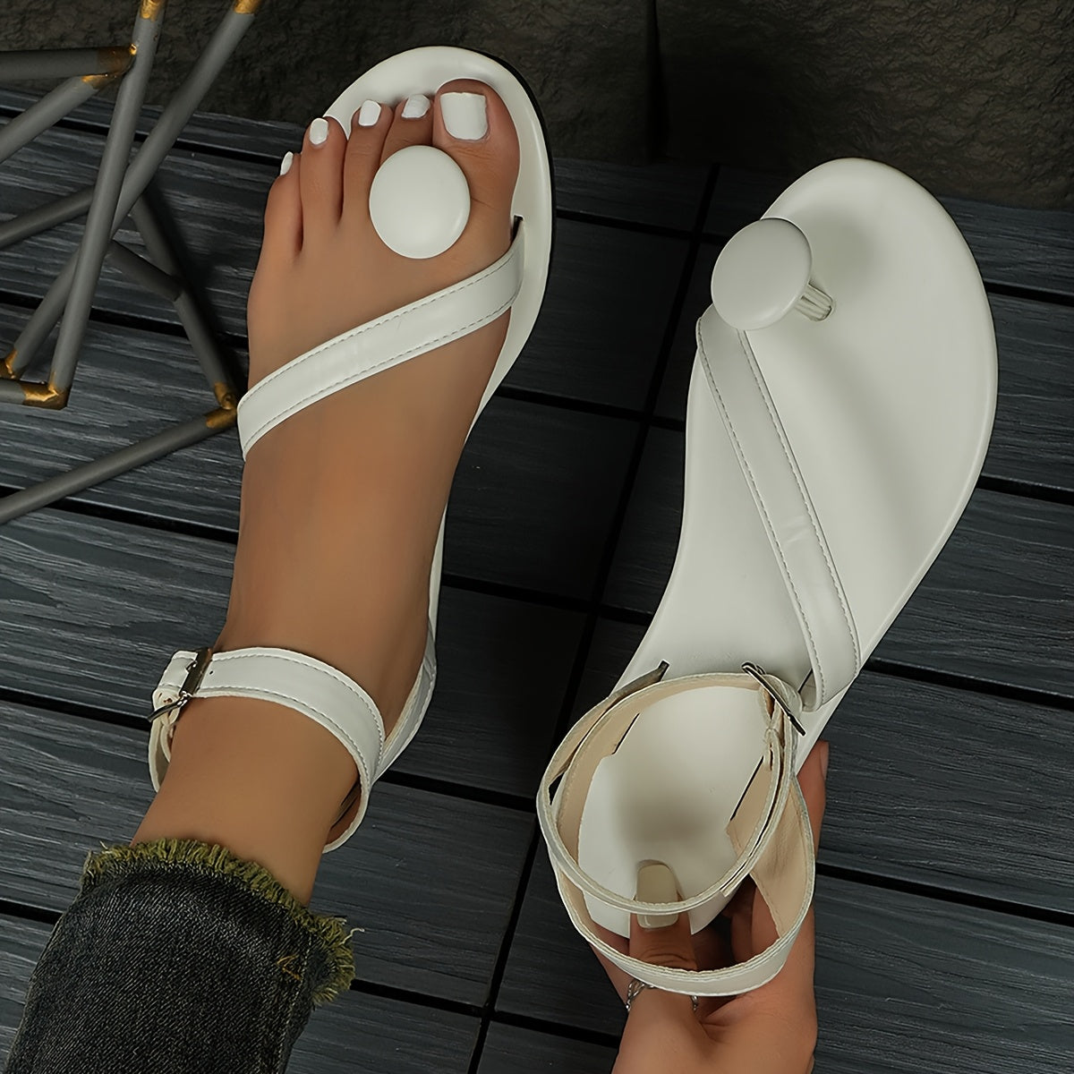Sandales estivales pour femme à bout rond avec bride cheville – style moderne et original