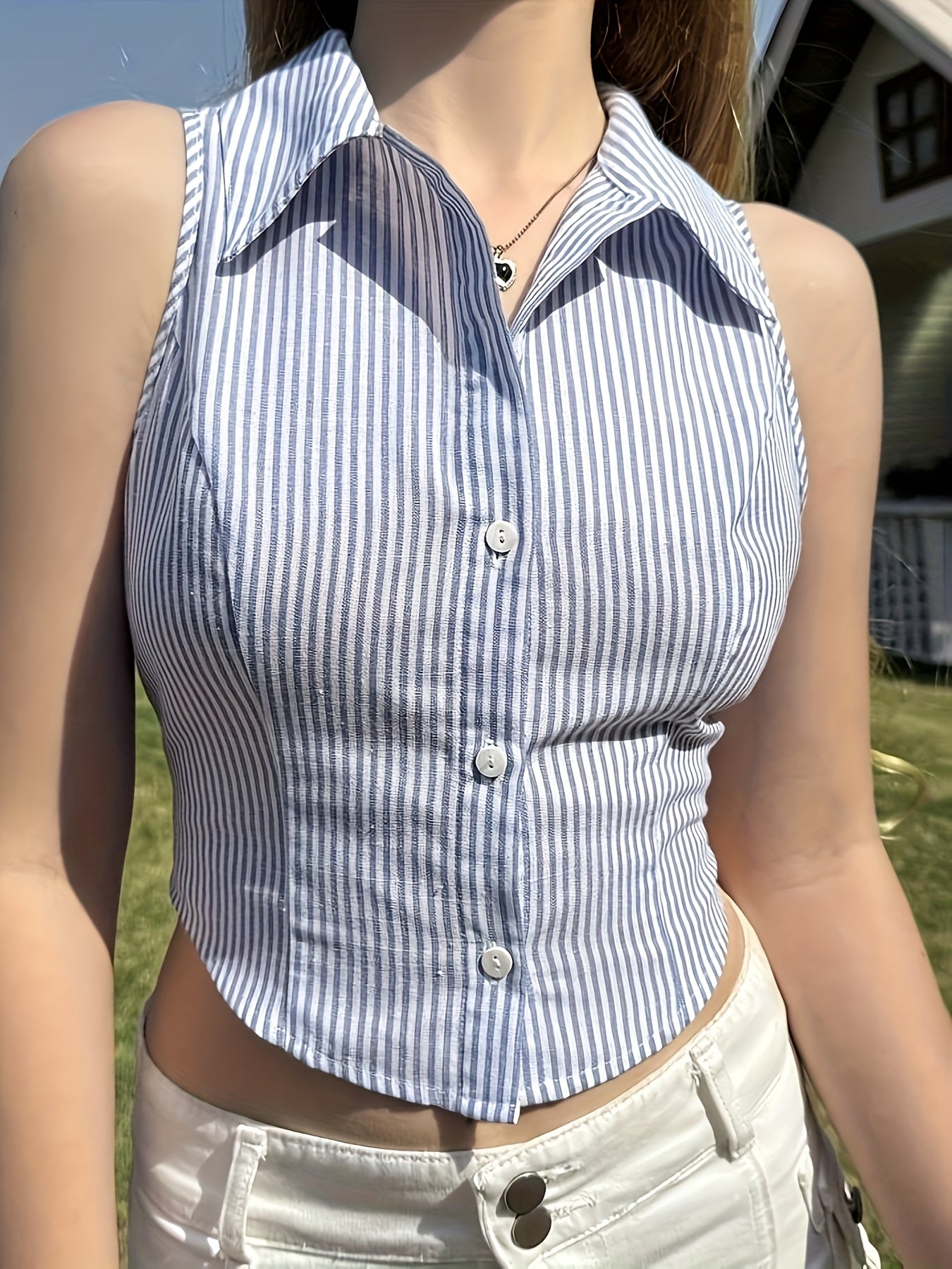 Top de mujer sin mangas a rayas estilo corsé, chic y moderno para ocasiones casuales o formales