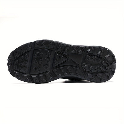 Bottes montantes homme noires, style randonnée, lacets et œillets métalliques