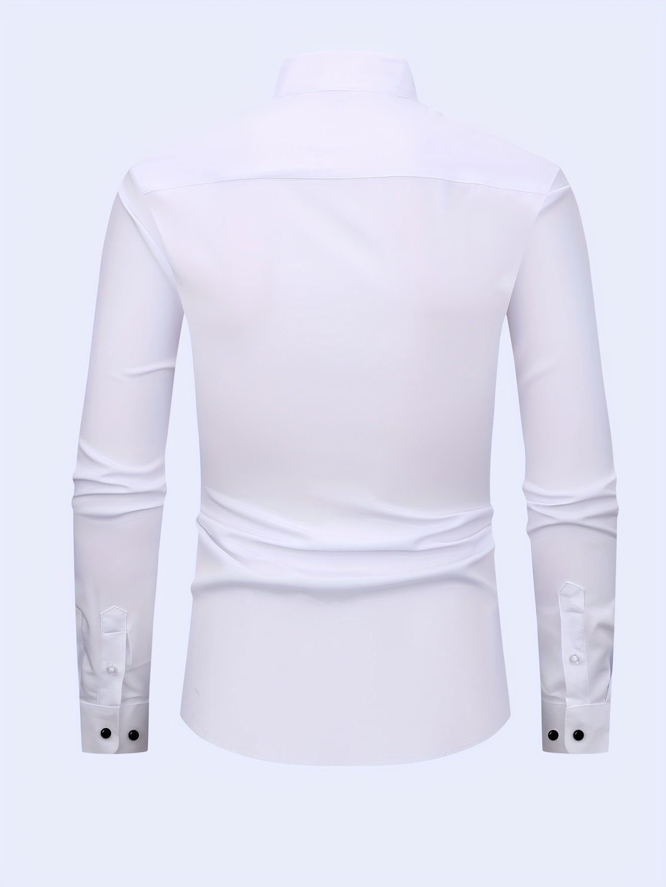 Chemise habillée homme blanche avec plastron plissé et boutons noirs