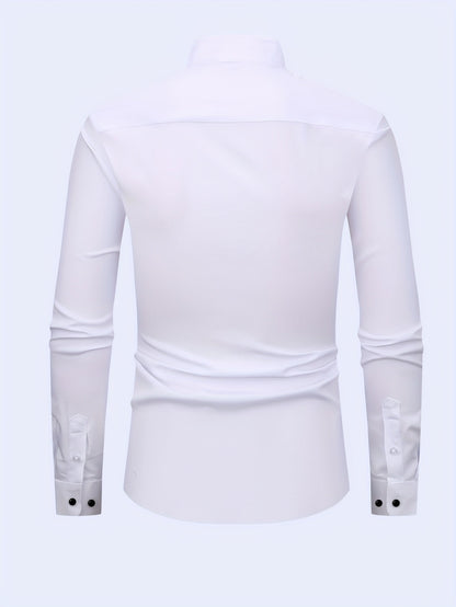 Chemise habillée homme blanche avec plastron plissé et boutons noirs