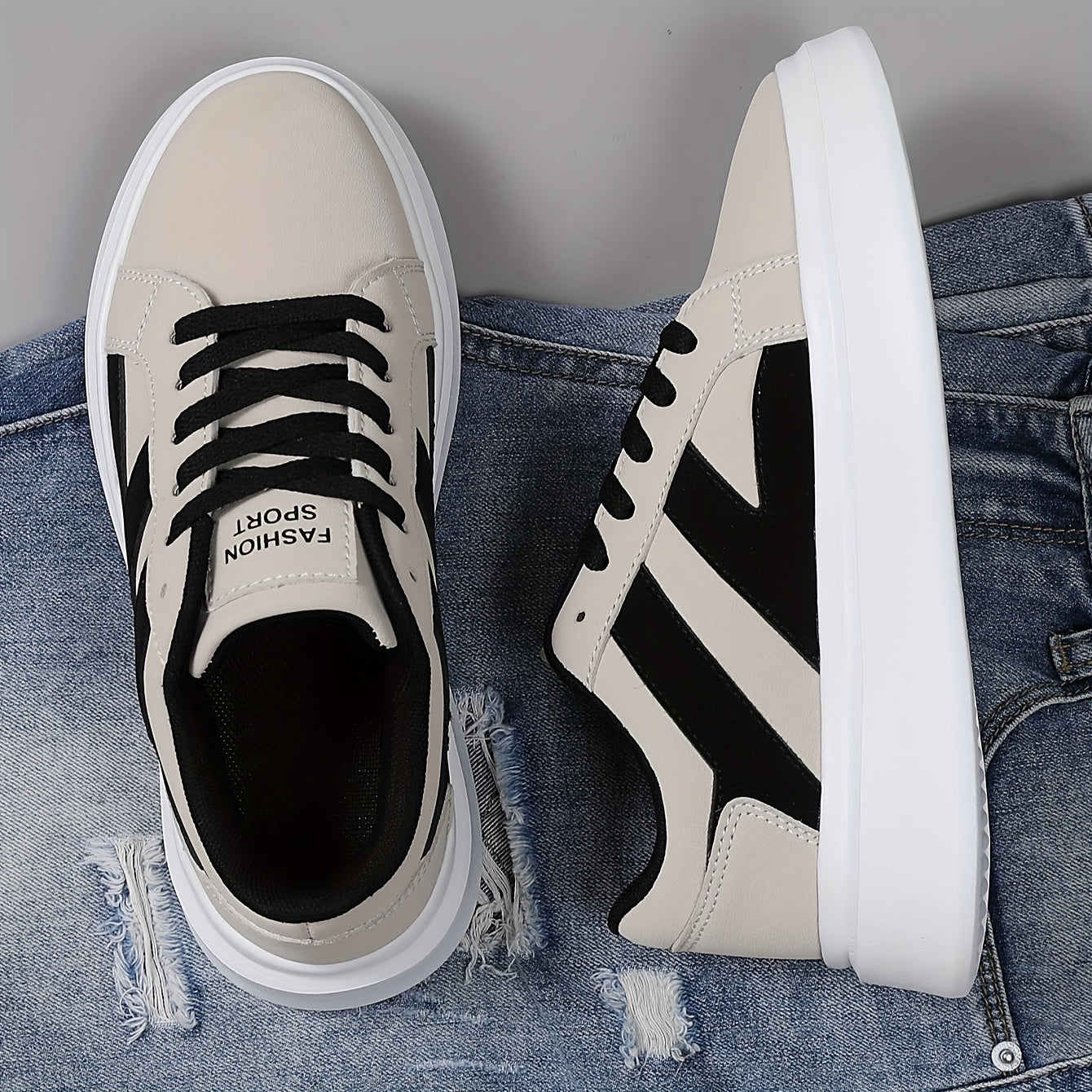 Herresneakers i moderne urban stil til fritid og bybrug