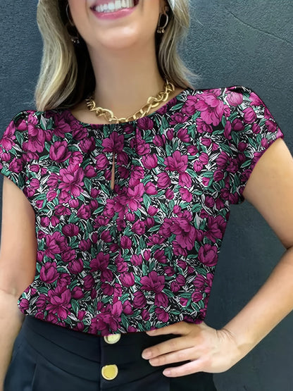Blouse femme élégante à manches courtes style floral chic pour usage quotidien ou bureau