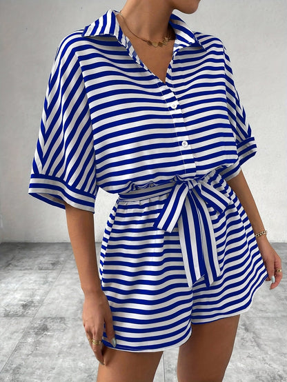 Lässiger gestreifter Damen-Shorts-Overall – schicker und bequemer Sommerstil