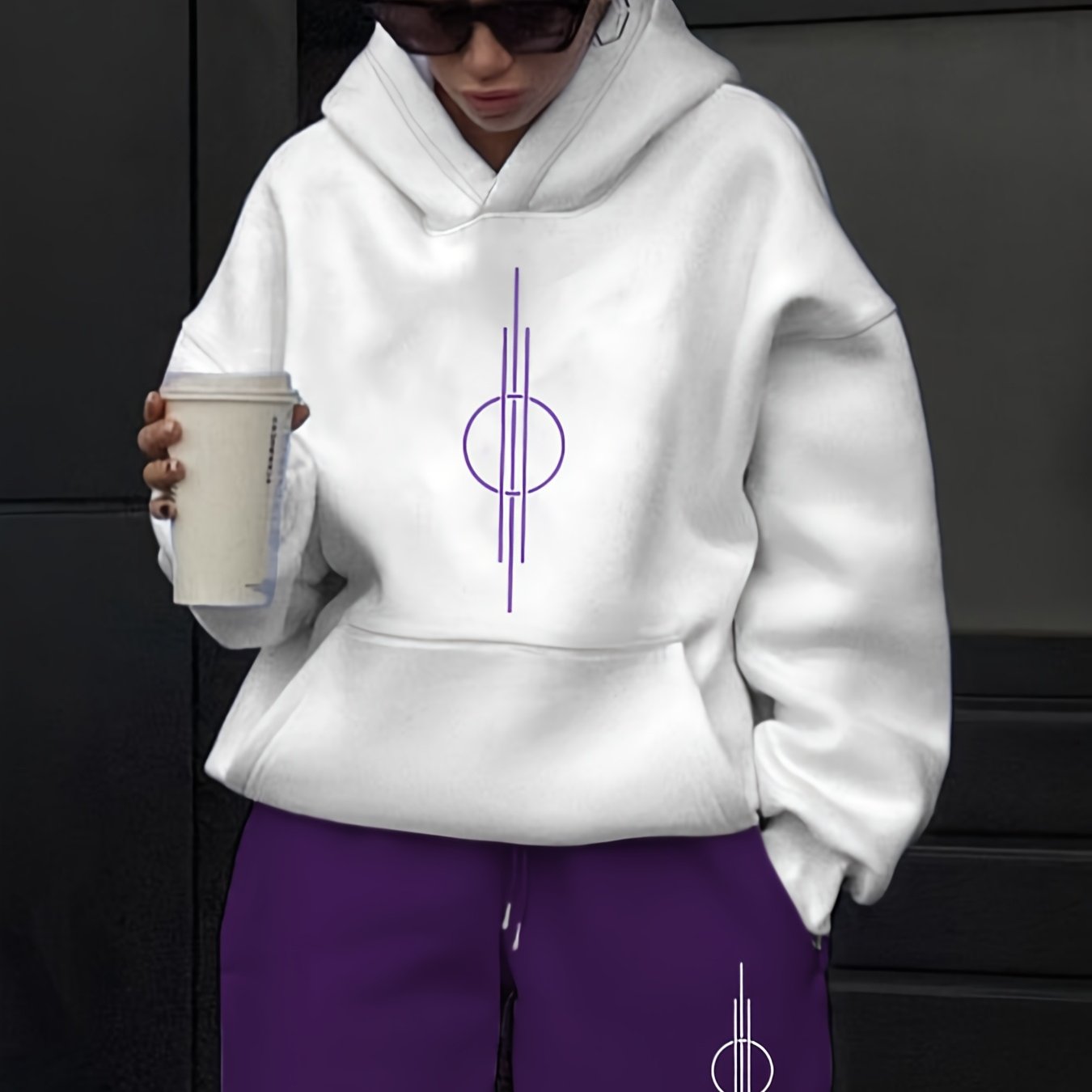 Ensemble survêtement femme blanc et violet motif géométrique