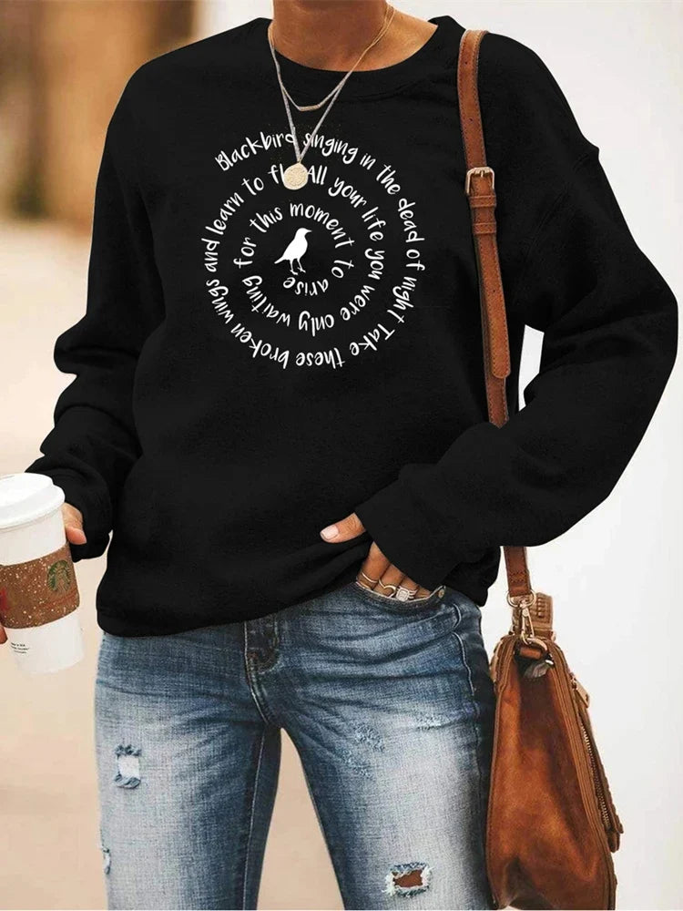 Jersey informal para mujer con cuello redondo, estampado de pájaro y frase