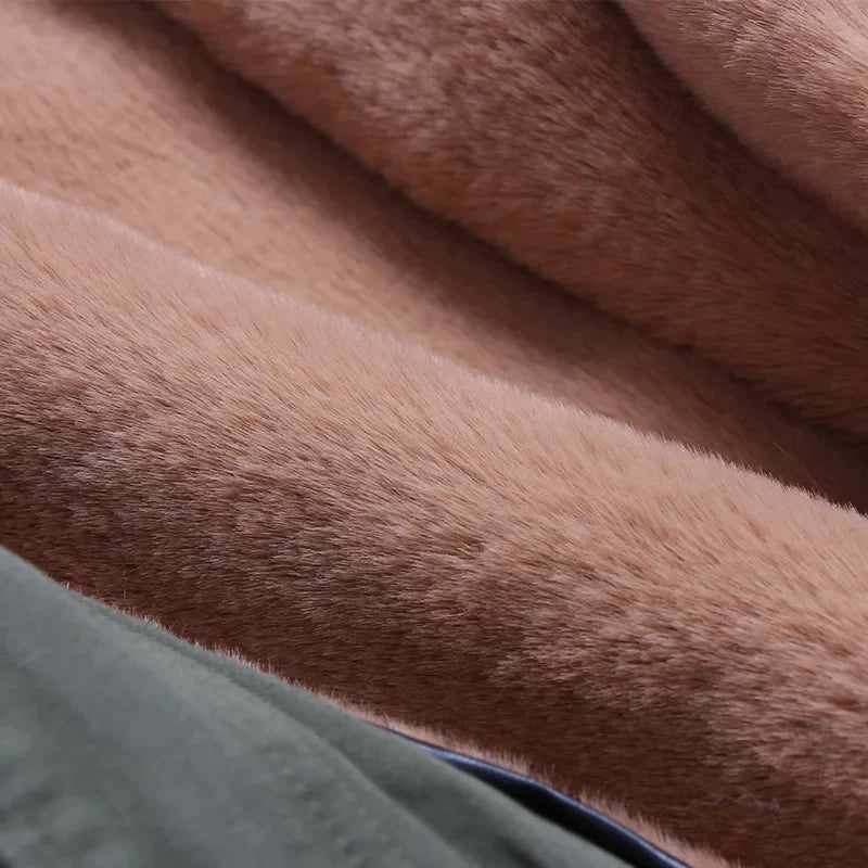 Parka da donna con cappuccio e fodera rimovibile in ecopelliccia spessa color kaki