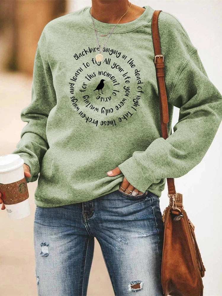 Jersey informal para mujer con cuello redondo, estampado de pájaro y frase