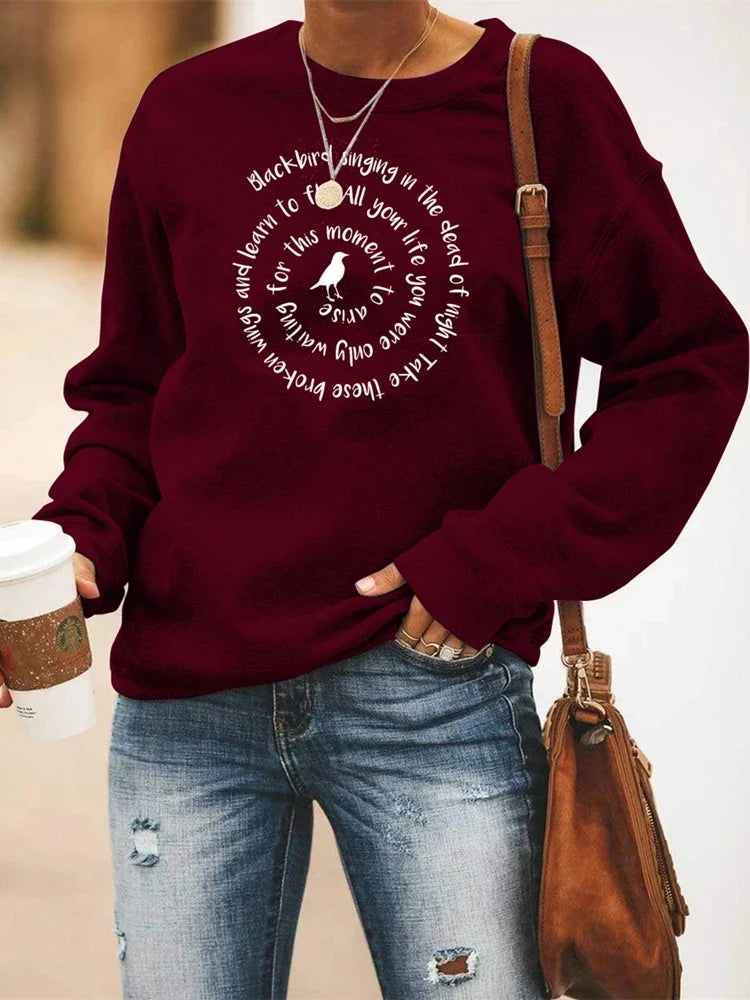 Jersey informal para mujer con cuello redondo, estampado de pájaro y frase