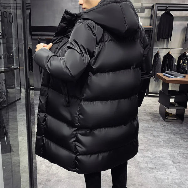 Doudoune longue matelassée noire pour homme avec capuche ou col montant