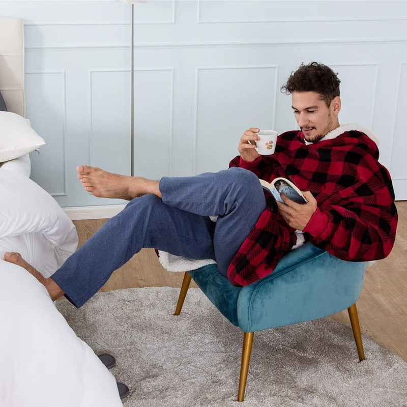 Damska bluza z kapturem w kratę – sweter casual i idealny koc na dom