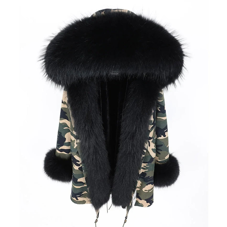 Dameparka med hette kantet med syntetisk pels og avtakbart fôr, lange ermer