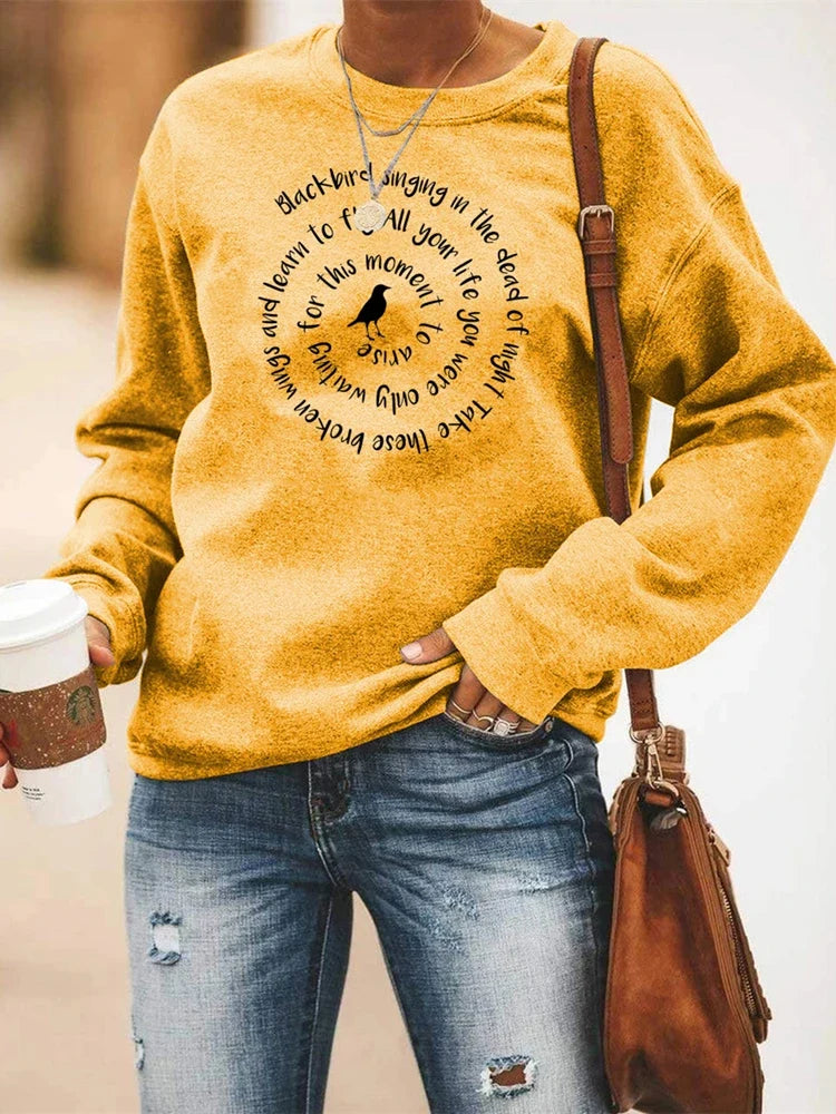 Jersey informal para mujer con cuello redondo, estampado de pájaro y frase