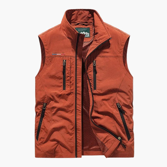 Men's Outdoor Style Sleeveless Cargo Vest - Versatile and Lightweight