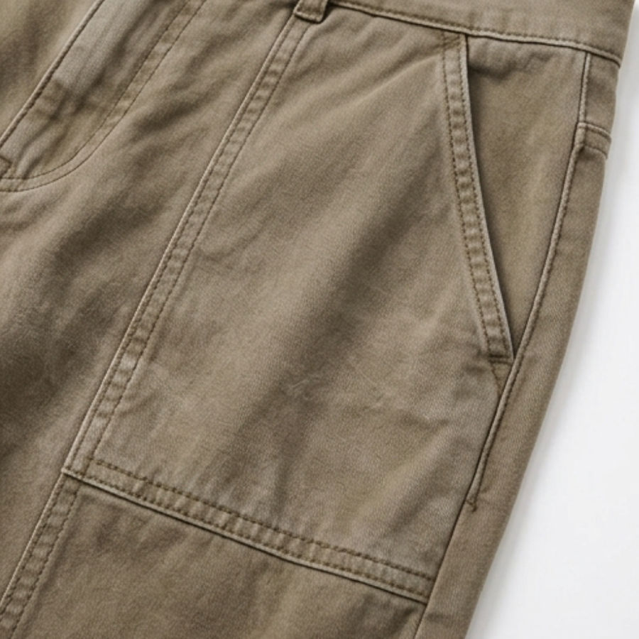 Pantalon femme coupe décontractée couleur kaki clair avec ceinture