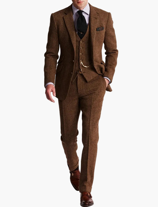 Classic three-piece suit for men - Elegant style for formal occasions and ceremonies