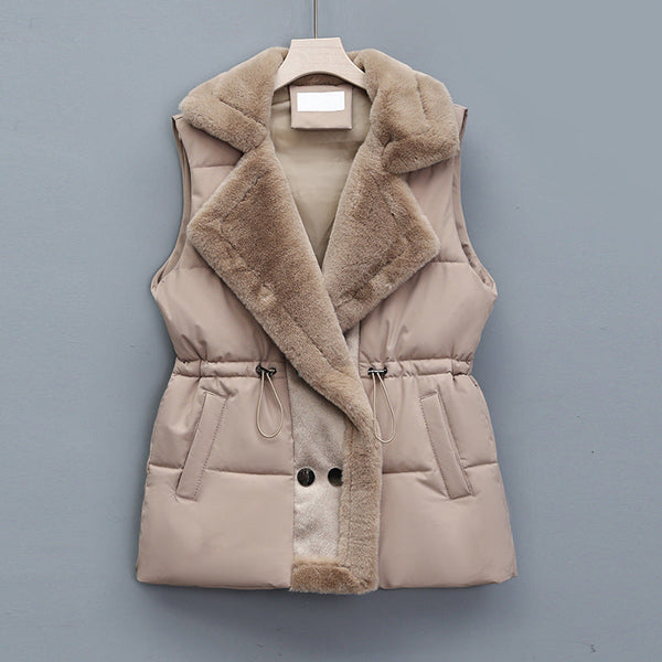 Gilet trapuntato da donna con collo in finta pelliccia e coulisse regolabili