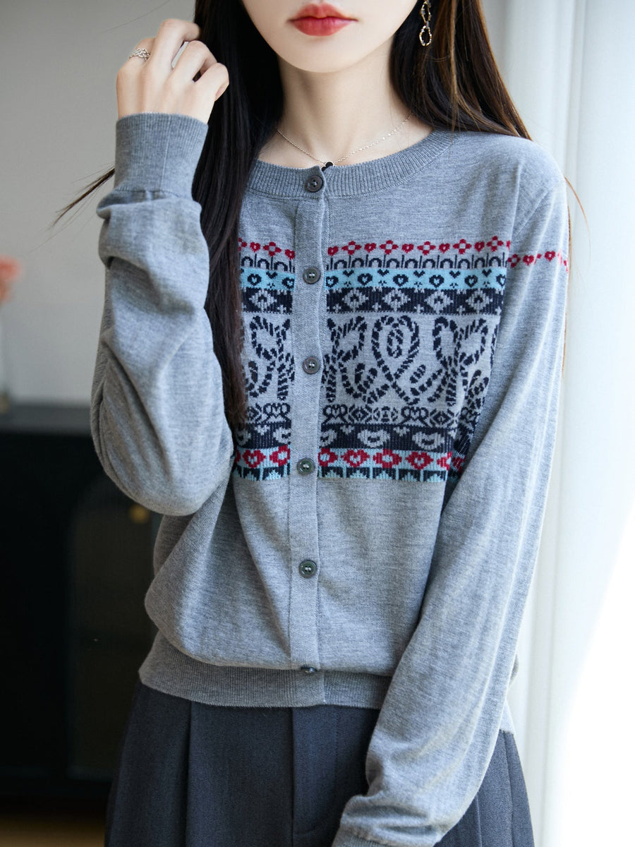Marineblå cardigan for kvinner med rund hals, geometrisk mønster og knapper