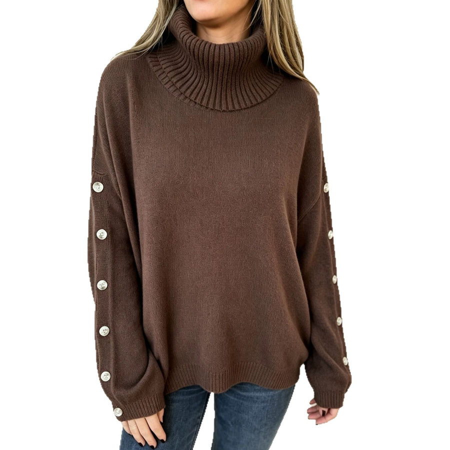 Jersey de cuello alto beige para mujer con botones decorativos en las mangas