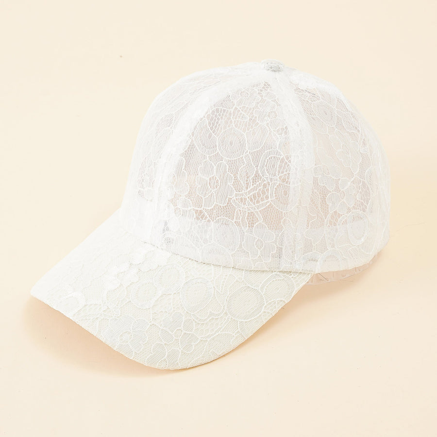 Baseballpet van kant met bloemenmotief