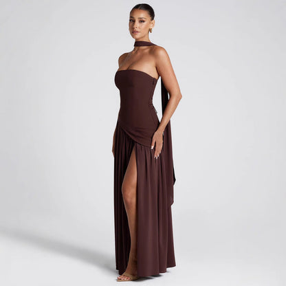 Robe de soirée élégante femme style bustier fluide fendue, idéale événements et cocktails