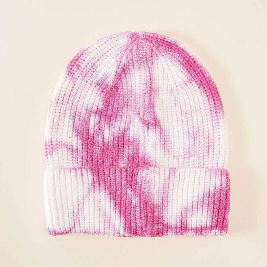 Tie-dye-mössa i ribbstickat material