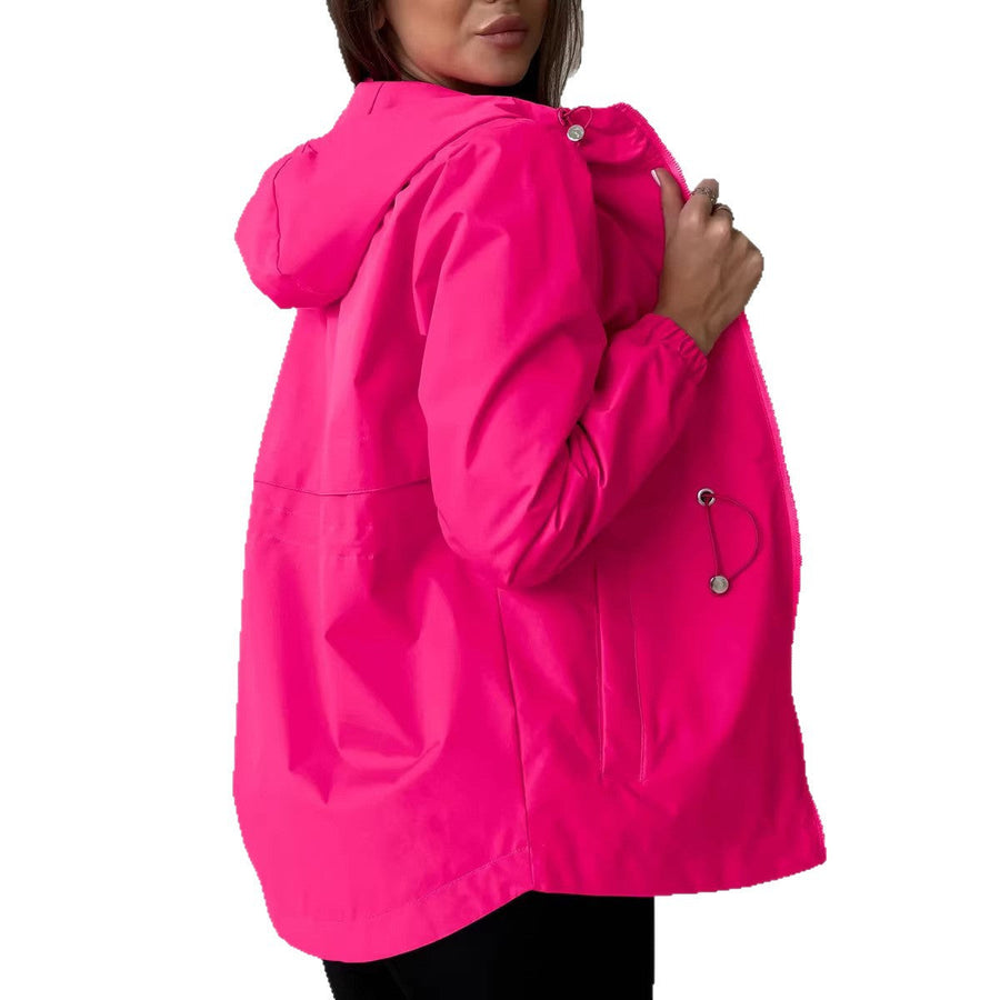 Lichte damesjas met capuchon en aantrekkoord in de taille