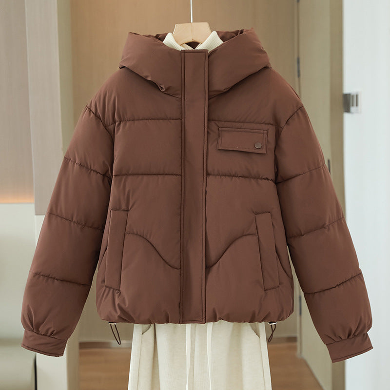Kurze gesteppte Damen-Daunenjacke mit Kapuze und Taschen