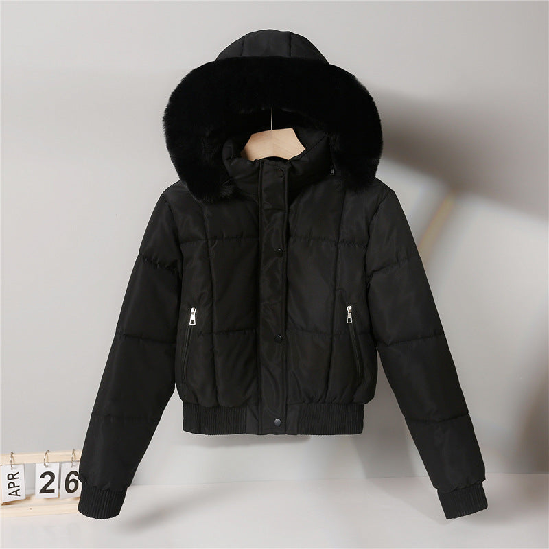 Women's short hooded puffer jacket with faux-fur trim