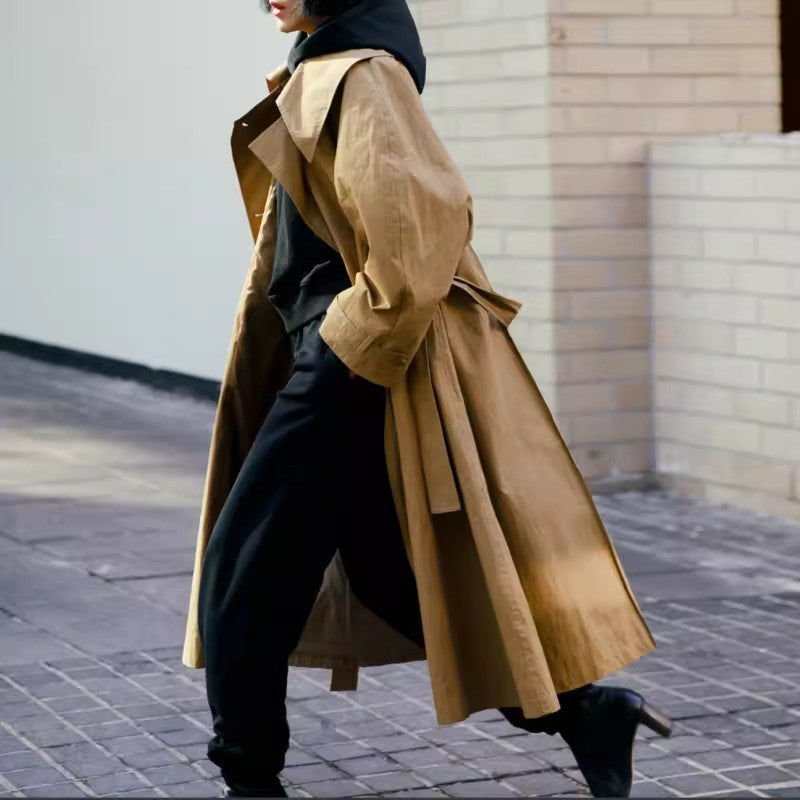 Trench largo para mujer, de corte amplio, color camel y cuello ancho