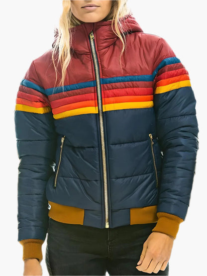 Chaqueta acolchada para mujer estilo retro con capucha para un look urbano y moderno