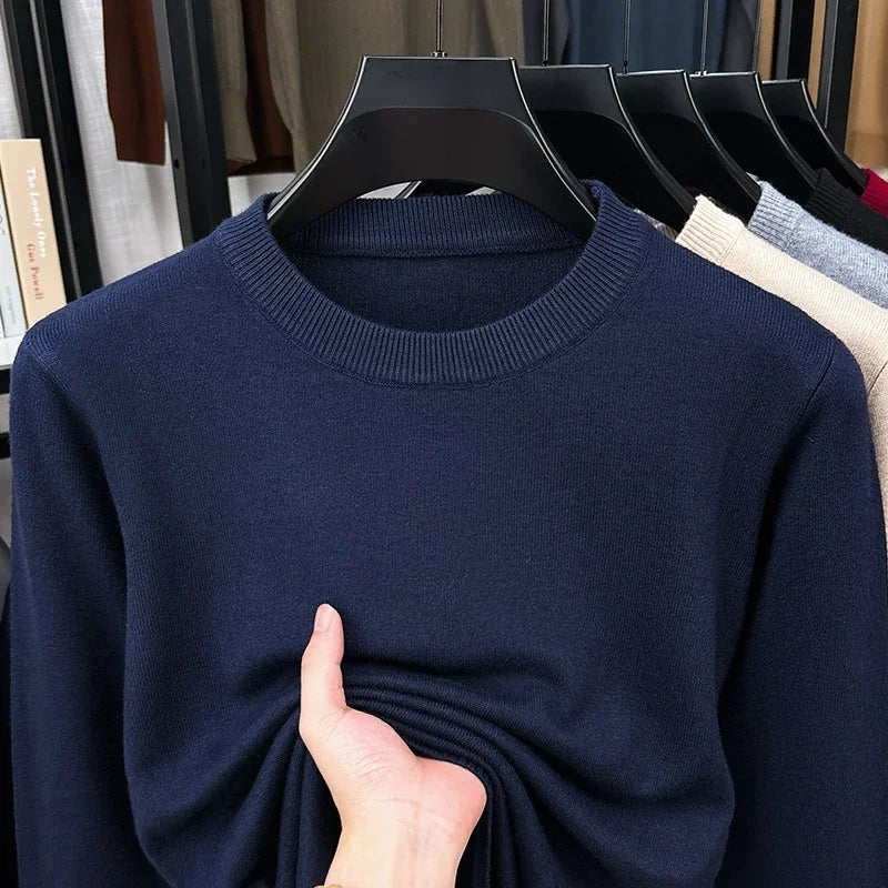 Męski sweter z dzianiny z okrągłym dekoltem, w jednolitym kolorze, z miękkiej dzianiny