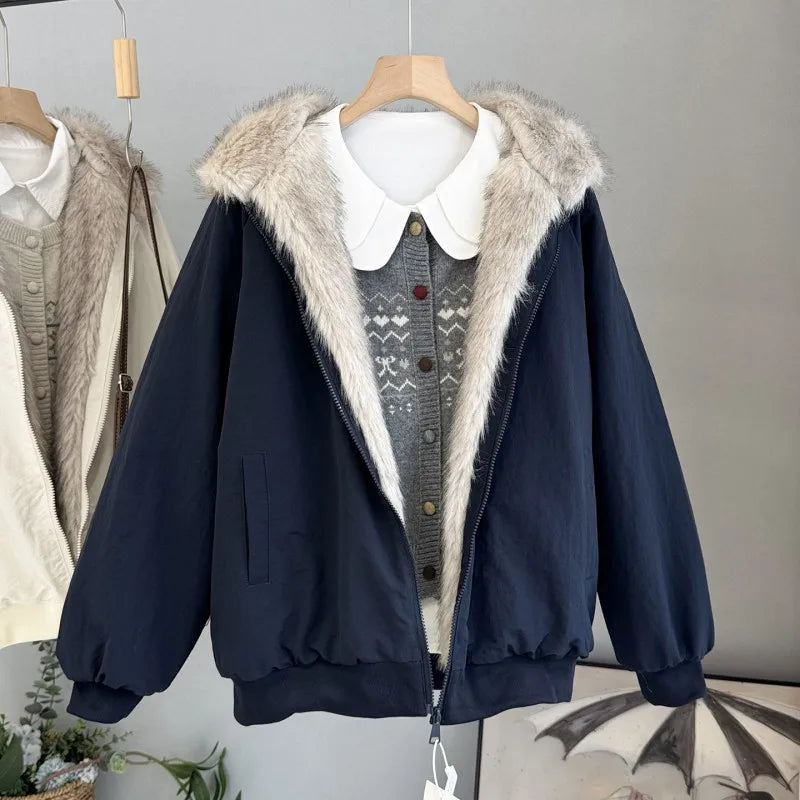 Veste bomber femme avec capuche bordée de fausse fourrure et fermeture éclair