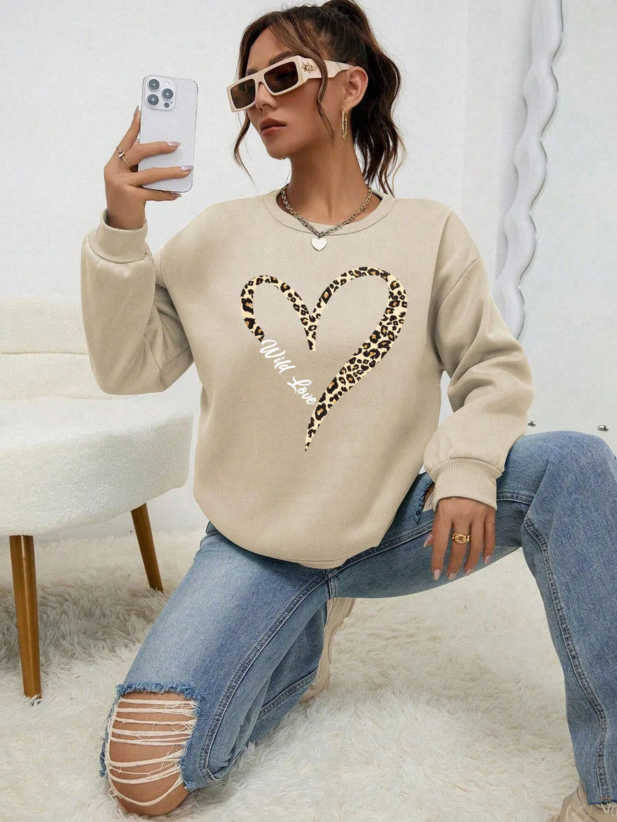 Women's Leopard Heart Crew-Neck Sweatshirt with Long Sleeves