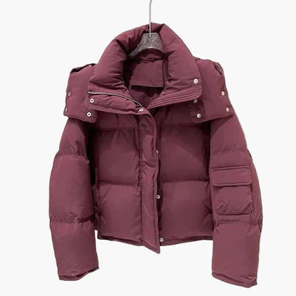Kort Quiltad Dunjacka med Hood för Dam – Varm och Trendig Urban Stil