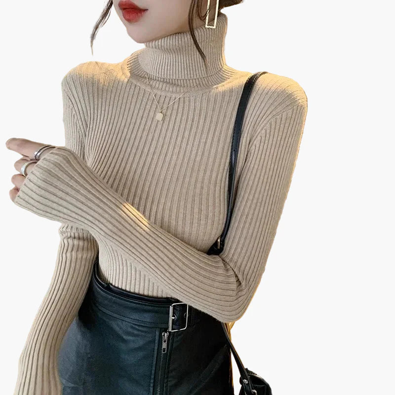 Prążkowany sweter damski z golfem i długimi rękawami - elegancki i uniwersalny styl