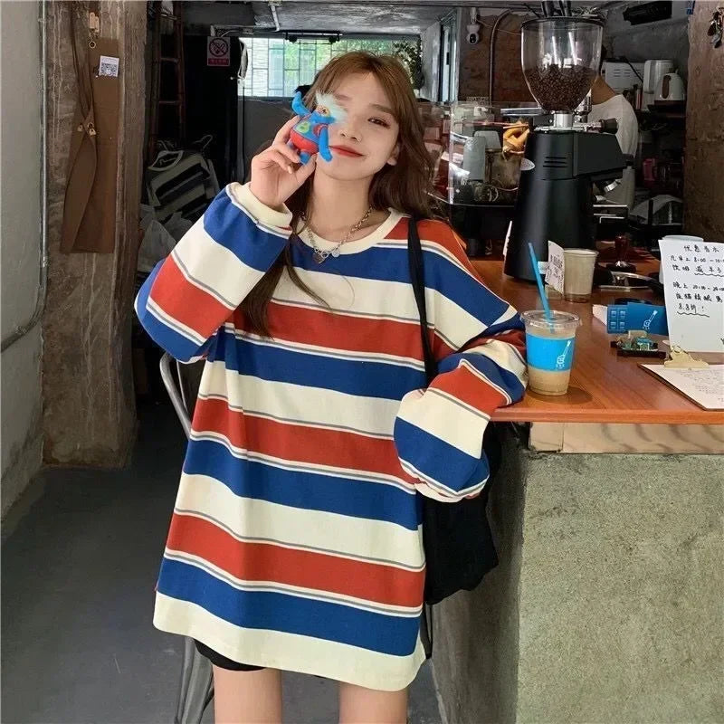 Loose-Fit Striped Long-Sleeve Crew-Neck T-Shirt