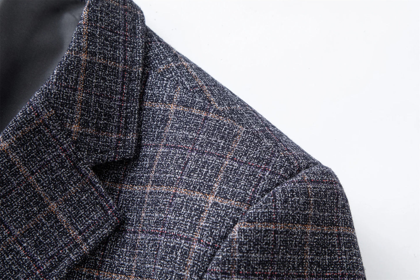 Avslappnad herrblazer med rutig mönster – Elegant stil för affärer och vardag