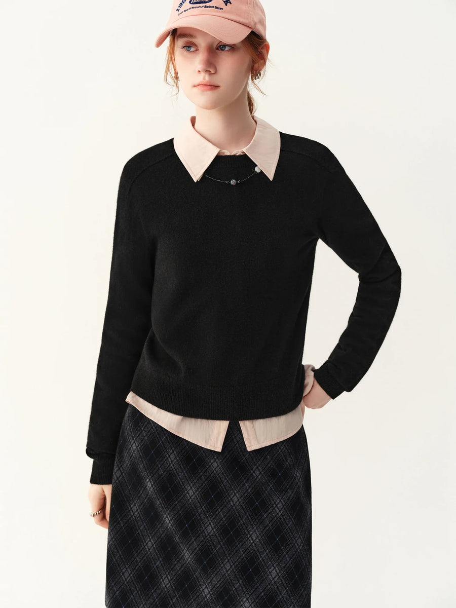 Maglione da donna morbido con collo rotondo e maniche lunghe, disponibile in diversi colori