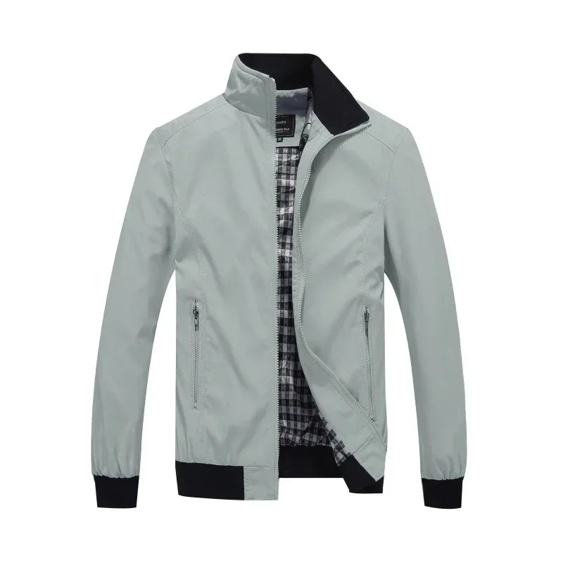 Einfarbige Herrenjacke mit Reißverschluss, Stehkragen und Seitentaschen