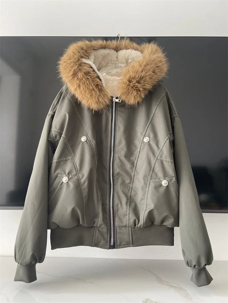 Chaqueta bomber de mujer con forro polar y capucha de piel sintética