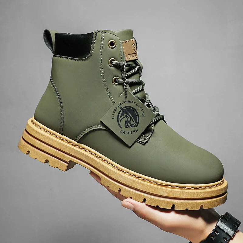Bottes de randonnée robustes homme style urbain et aventure