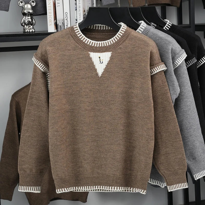 Pull homme col rond motif brodé contrastant tricot à rayures manches longues gris