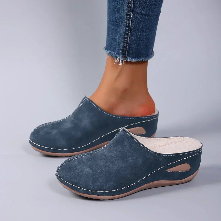 Women's Soft Fleece-Lined Slippers, Comfortable with Flexible Sole and Stitching Details