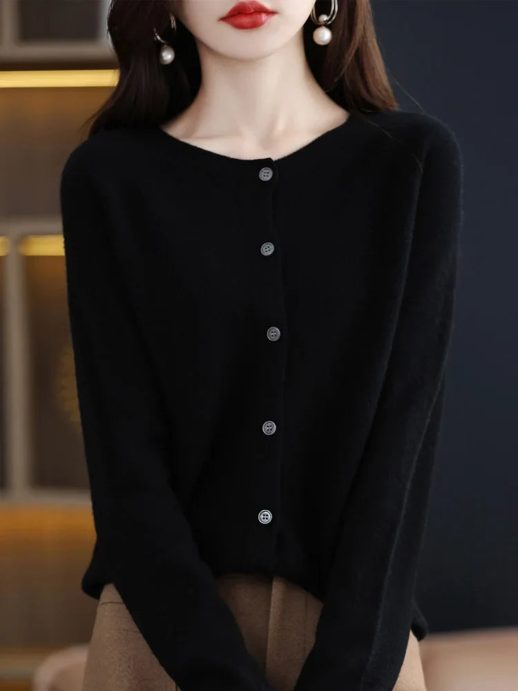 Weicher Damen-Cardigan mit Rundhalsausschnitt, Knöpfen und langen Ärmeln, Grau