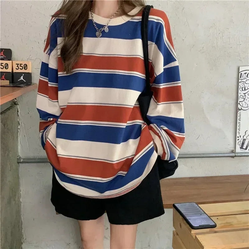 Loose-Fit Striped Long-Sleeve Crew-Neck T-Shirt