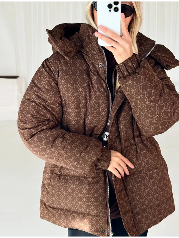 Doudoune courte femme matelassée avec capuche et cordon de serrage à la taille