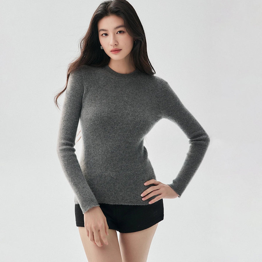 Pull fin côtelé femme à manches longues et col rond gris