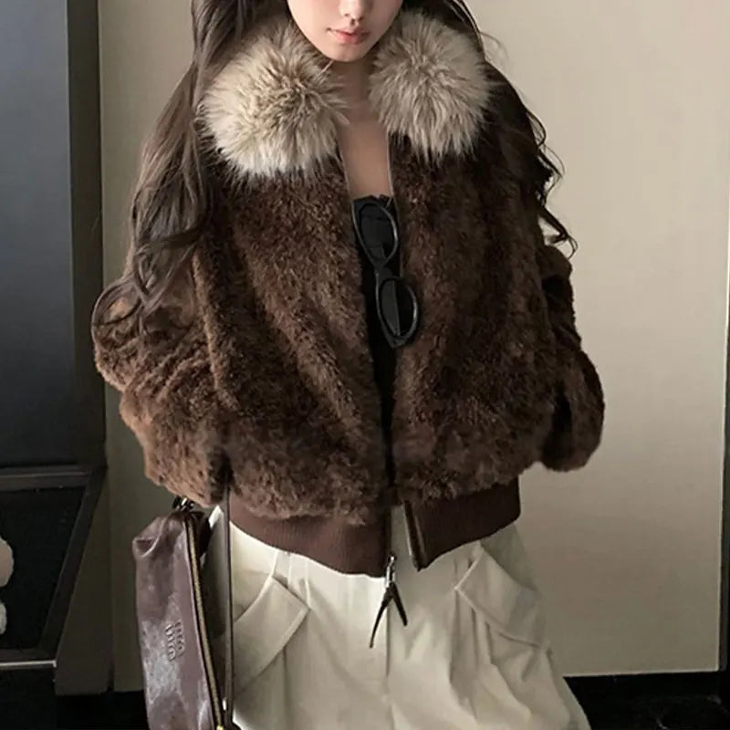 Veste courte effet peluche femme marron avec col doux