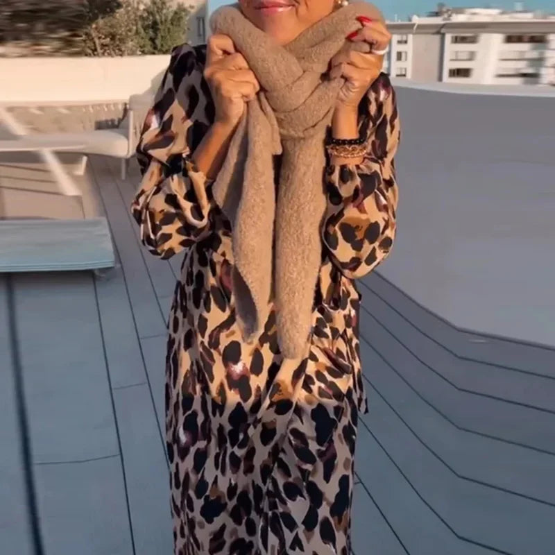 Emma – Elegant maxiklänning med leopardmönster för kvinnor